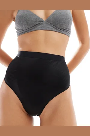 Spanx Invisible - Lichtgewicht corrigerende string in