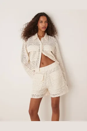 VILA Gehaakte short in birch crème, deel van co-ord set