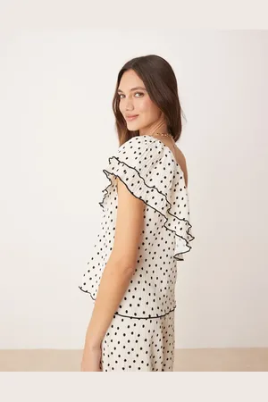Y.A.S Top met blote schouder en ruches in co-ord set met zwarte stippen, deel van co-ord set