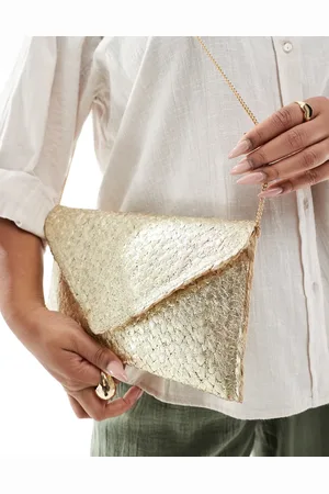 Glamorous Metallic envelop clutch in