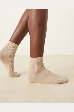 Sui Ava Sofie - Ajourgebreide enkelsokken in beige