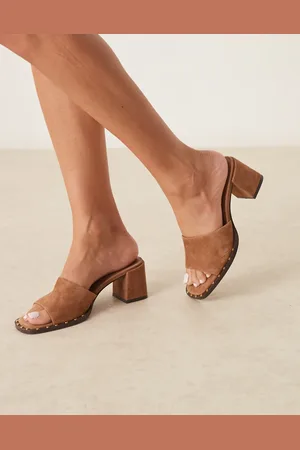 ASOS Hallie - Suède muiltjes met halfhoge hak in camel