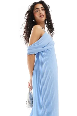 TFNC Bruidsmeisjes - Geplooide maxi jurk van chiffon met blote schouders in poederblauw