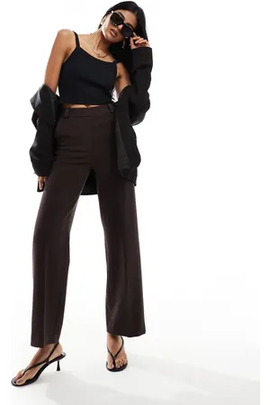  Elegante flare-broek in donkerbruin