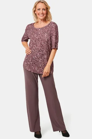 GOLDNER Chiffon blouse met een kleurrijke print - aubergine / oudroze / gedess. - Gr. 20 van