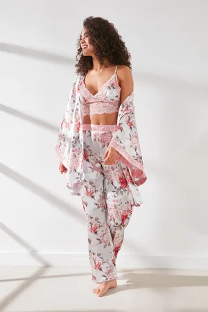 Merkloos AMARANTA- Cadeau-Satin 3 Piece Nightgown Set- 3 stuk Satijnen Pyjama set- kleur-maat M