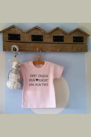Merkloos Shirtje baby meisje tekst papa eerste cadeau | Sorry jongens mijn hart behoort aan mijn papa | Lange of korte mouw | licht met grijs | maat 56-110