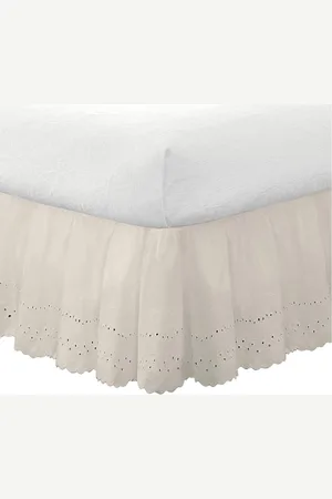Merkloos Idee??n Ruches Oogje Bed Rok Stof - Verzamelde Styling - Geborduurde Details - 14" Drop Lengte - Queen Ivoor