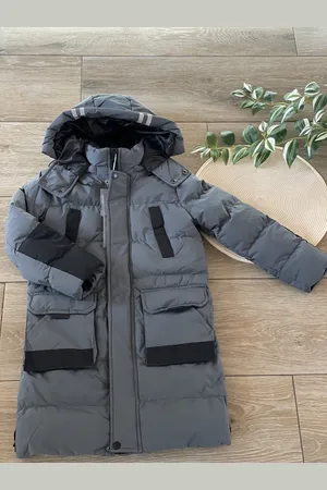 Merkloos Grijze winterjas