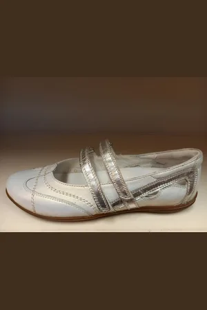 Helioform Ballerina met bandjes - wit/zilver - uitneembaar voetbed - wijdte G - maat 4,5 - maat 37,5