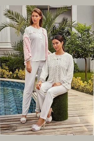 Merkloos Pyjama- Luxe 3-delige set- Fluweel Pyjama set- Dames vrije tijdskleding- Pyjama set Jar Pierre311A- kleur