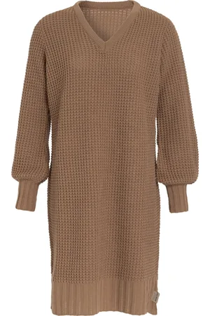 Knit Factory Robin Dames Jurk - Gebreide Trui Jurk - Wollen jurk - Herfst- & winterjurk - Wijde jurk - V-hals - - 40/42 - Knielengte