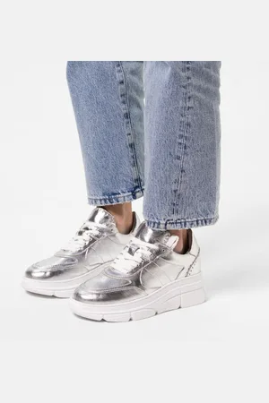 Manfield Dames - Zilveren leren sneakers