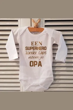 Merkloos Rompertje baby met tekst bekendmaking zwangerschap aanstaande | lange mouw | wit | een super hero zonder cape noem je opa| maat 50-56 |