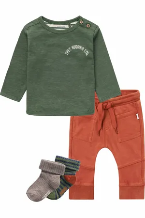 Noppies Kledingset - Jongens - 4delig - Broek Morenci Relaxed fit Aragon - Shirt Juno Thyme - 2 paar sokjes