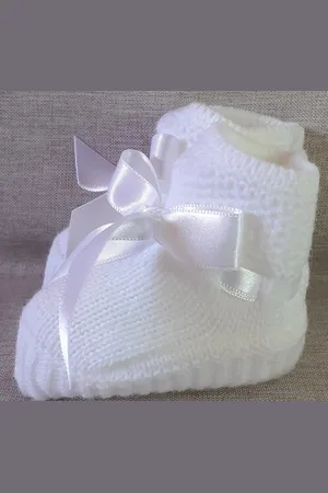 Mac Gebreide Baby Slofjes| baby sokjes | PA49 | Blanco / |Unisex | Met satijnlint om te strikken | One size