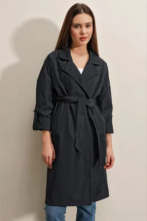 Merkloos Dames Trenchcoat lang met knopen en touwriem driekwart mouwen |