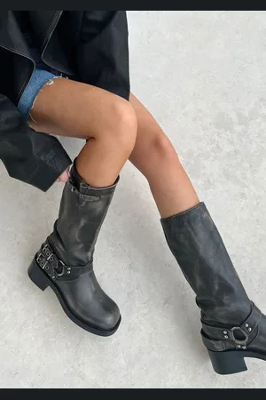 Sacha Dames - Greywashed buckle biker boots