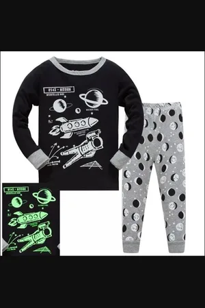 Merkloos Kinder Pyjama set | Glow in the dark | Galaxy |