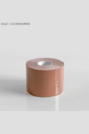 Merkloos Boob tape - Borst tape - Fashion tape - BH Tape - Bra tape - Boob lift - 5M Lang - 5CM Breed - - Tepelhoedje - Tepelcovers - Tepelhoedje - Tepelplakkers - Tepelbedekkers - Push up BH