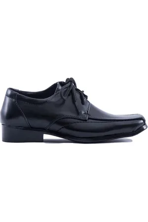 Merkloos Nette jongens schoenen Spits