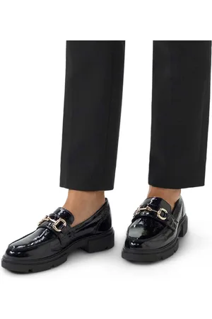 Manfield Dames - Zwarte lakleren loafers met gouden chain