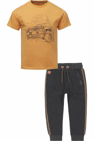 Noppies Dirkje - Kledingset - 2delig - Joggingbroek met bies - Shirt Ross Oker