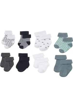 Noppies 8 paar sokjes - In Cadeaudoosje - Wit met grijze stip - Grijs effen - Blauw wit streepje - Blauw effen - Wit met grijze ster - Groen met stip - Groen effen - 3-6 Maanden