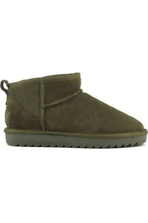 Colors of California Short Winter boot in suede