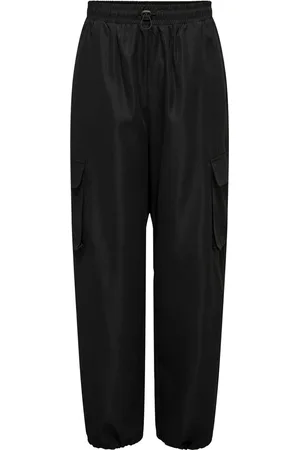 ONLY ONLCASHI CARGO PANT WVN NOOS Dames Broek
