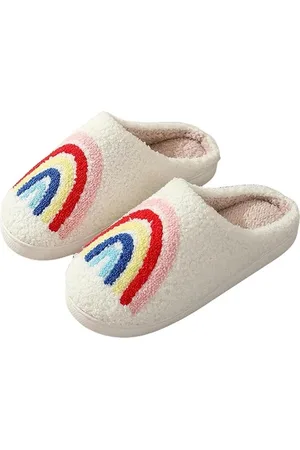 Merkloos Winter Sloffen met Liefdevol Harten Borduurwerk - Gezellige en Warme Pantoffels voor Binnen in de Slaapkamer - Zachte en Comfortabele Dames Pantoffels voor de Winter - Huiselijke en Knusse Slippers met Hartenborduursel - Regenboogjes