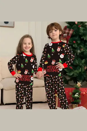 Merkloos EazyPeezy Pyjama in kerstthema voor het hele gezin - Kerstpyjama voor volwassenen, kinderen en honden - 8 jaar
