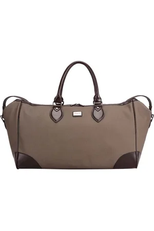 David Jones Hinda reistas