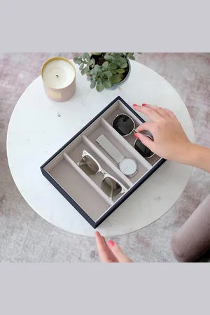 Merkloos Fluwelen sieradenlade met 24 rasters en doorzichtig deksel - oorbelhouder en ringen organizer - cadeau voor vrouwen en meisjes sieraden etui
