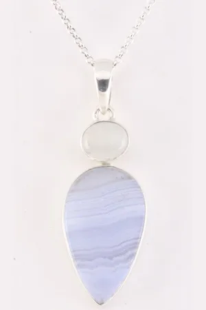 AsiAsia Zilveren hanger met blauwe lace agaat en regenboog maansteen aan ketting