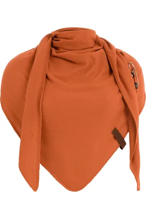 Knit Factory Lola Gebreide Omslagdoek - Driehoek Sjaal Dames - Katoenen sjaal - Luchtige Sjaal voor de lente, zomer en herfst - Stola - - 190x85 cm - Inclusief sierspeld