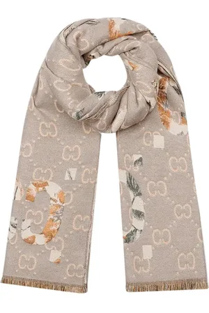 Yehwang Wintersjaal met c-print