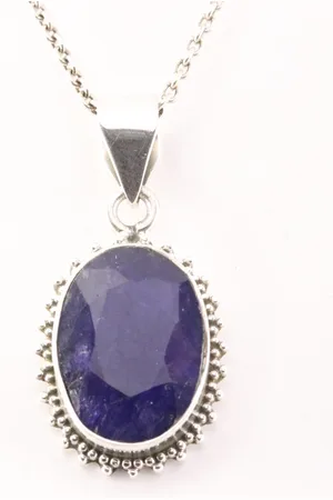 AsiAsia Bewerkte zilveren hanger met blauwe saffier aan ketting