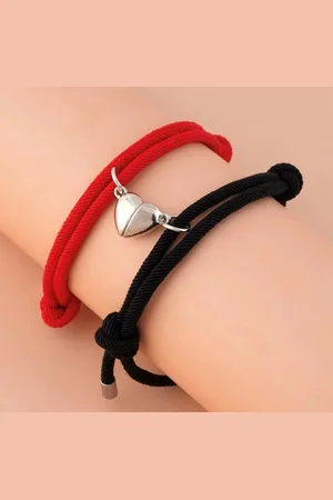 Akyol Koppel armband -valentijn voor hem en haar-vriendschapsarmband-Zwart-Rood-Liefdes Cadeau-Romantisch-Cadeau voor je vrouw of vriendin - Mannen Cadeautjes – vrouwen cadeautjes – magneten – Rode armband-liefdes armband-hartje-hartjes armba