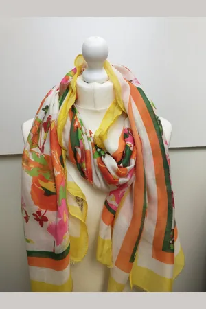 Merkloos Lange dames sjaal Marina gebloemd motief wit oranje groen roze rood bruin
