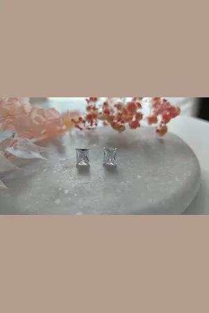 Zilver Rechthoekige Zirkonia oorbellen - en Oorbellen - 8 x 6 mm - 925 - Amona Jewelry