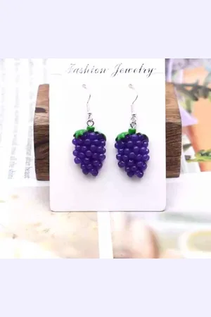 Akyol Druiven oorbellen – Oorbellen dames - oorbellen meisjes - Oorhangers dames - oorbellen druiven- leuke druiven oorbellen - Sieraad- fruit oorbellen - oorbellen cadeau - verjaardag - druiven oorbel - zomer - oorbellen festival - boho oorbelle