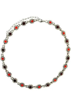 Behave Zilverkleurige bloemetjes ketting met rode steentjes