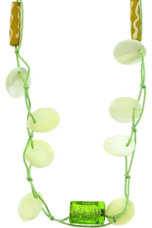 Behave Lange ketting van touw met schelpen en glaskralen