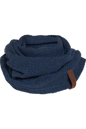 Knit Factory Coco Gebreide Colsjaal - Ronde Sjaal - Nekwarmer - Wollen Sjaal - Donkerblauwe Colsjaal - Dames sjaal - Heren sjaal - Unisex - - One Size