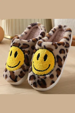Merkloos Smiley sloffen - pantoffels - sloffen - dames en heren sloffen - panterprint - maat 38/39
