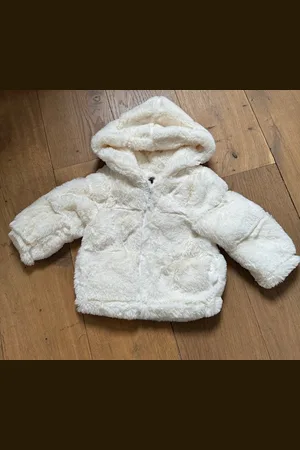 Chi Chi London Jasje - 2 jaar - Zacht - Warm - Mantel - Kinderjas - Ecru - Kind - Kledij - Cosy - Meisje - Teddy - Geschenk - Winter - Kidswear - Kap