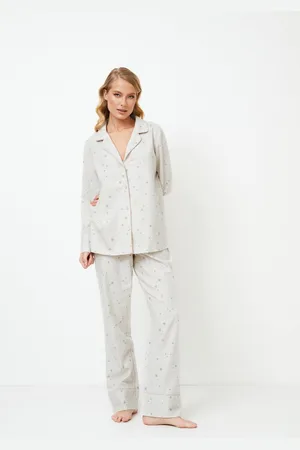 Aruelle Dames pyjamaset Dorothea-shirt met lange mouw-knoopsluiting-lange broek-sterrenprint- -maat S
