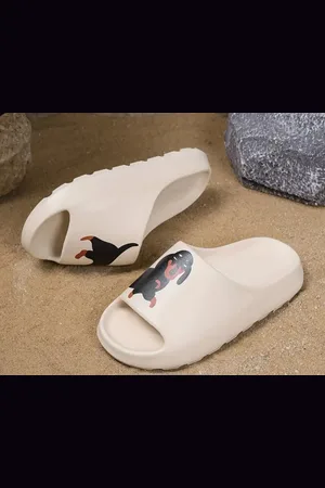 Merkloos Teckel - hond - sloffen - pantoffels - wit - slippers - badslippers - teckelprint - maat