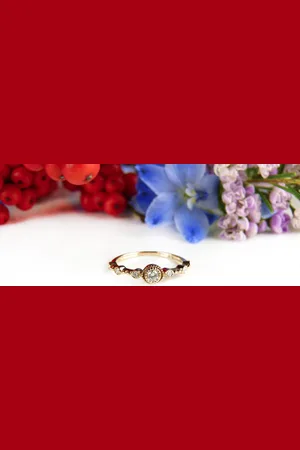 SOPHIE Ring in roos goud gezet met diamant